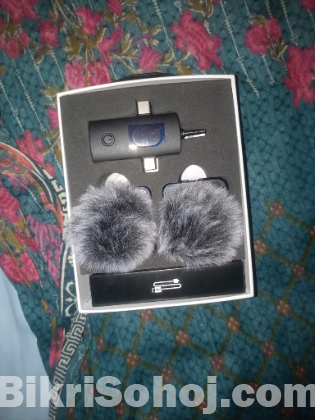 F11-2 Wireless Microphone